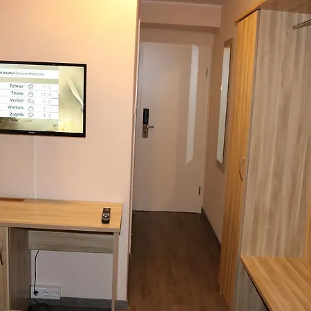 Paris 3*