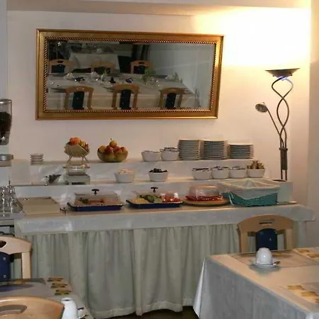 Paris 3*