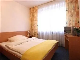Paris Hotel 3*