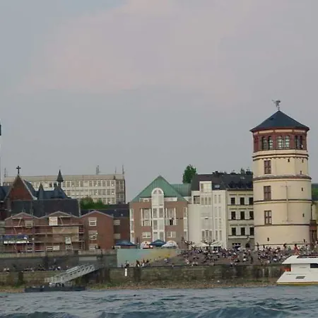 Paris Dusseldorf