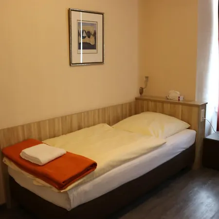 Paris 3*