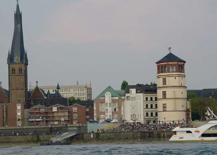 パリ デュッセルドルフ