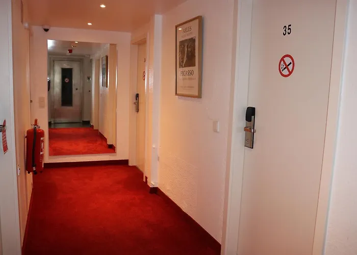 Paris Otel Düsseldorf