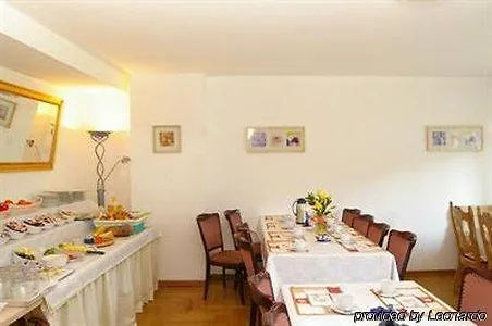 巴黎酒店 3* 杜塞尔多夫